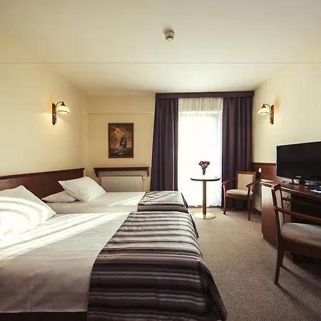 Great Polonia Conrad 4*