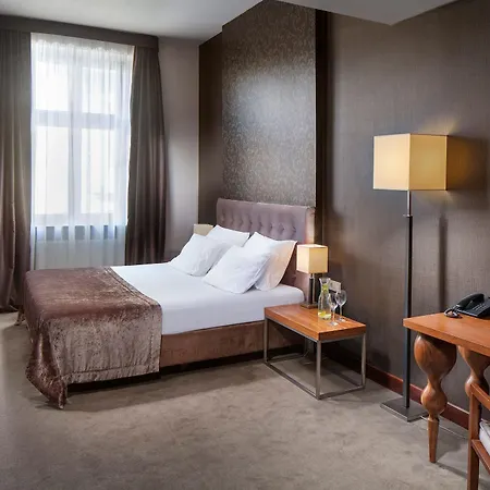 Unicus Old Town - Destigo 4* Cracóvia