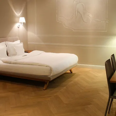 Bracka 6 Aparthotel 4*