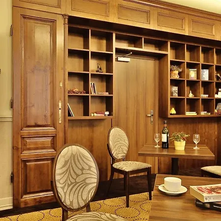 Amber Boutique - Amber Design Hotel 4*