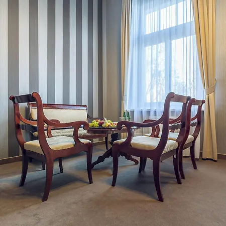Hotel Royal