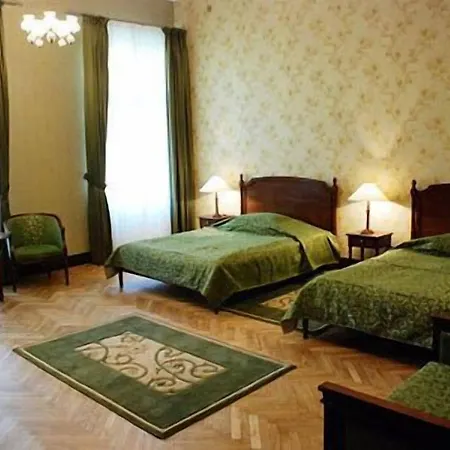 Royal Hotel 3*