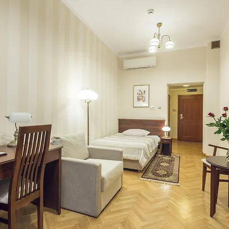 Royal 3* Krakow