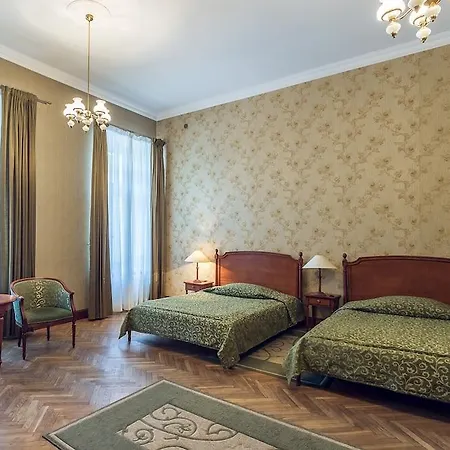 Royal Hotel 3*