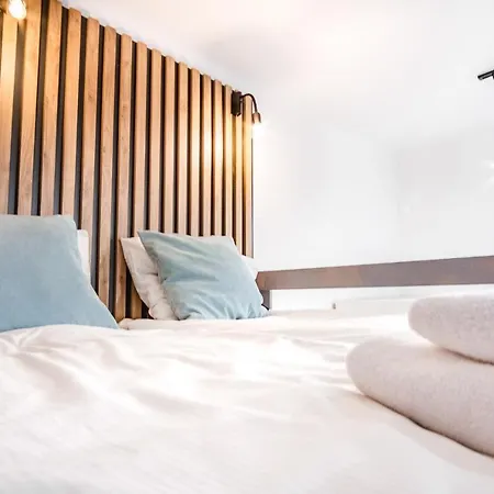 Apartament At
