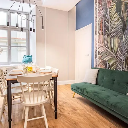 At Apartament