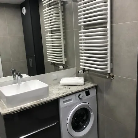 Platinex 6 Apartment *