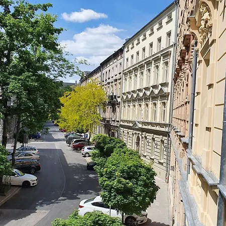 Location To Explore Spacious 105m2 Apartment *