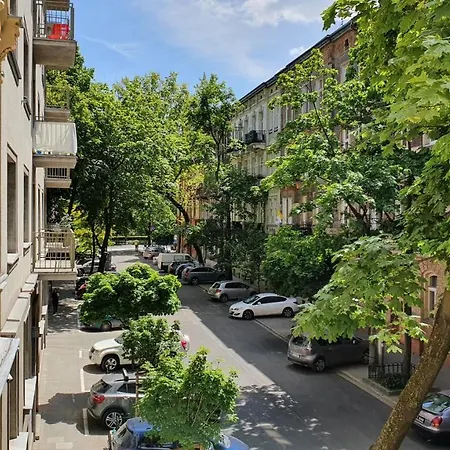 Location To Explore Spacious 105m2 * Krakow