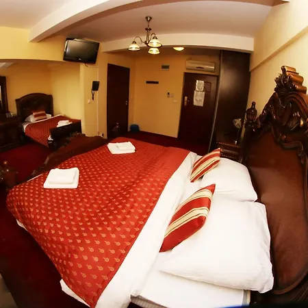 Hotel Daisy Superior
