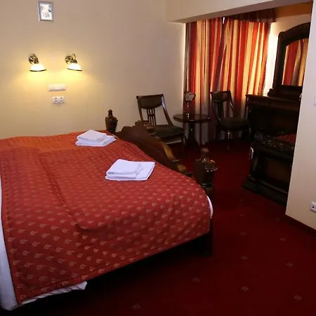 Daisy Superior Hotel