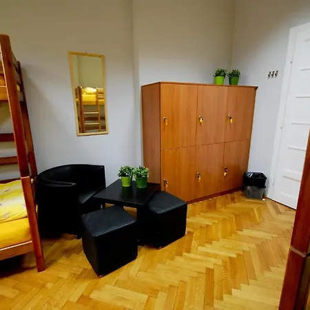 Okay House Oda ve Kahvaltı 2*