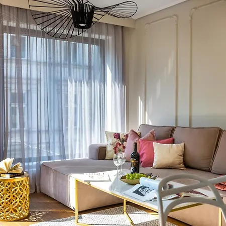 Modern View Of Planty Park Appartamento