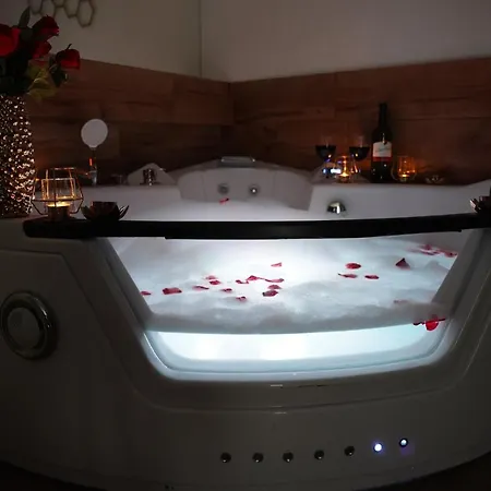 Apartment Jacuzzi *