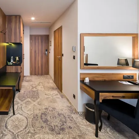 Hotel Sky 4*