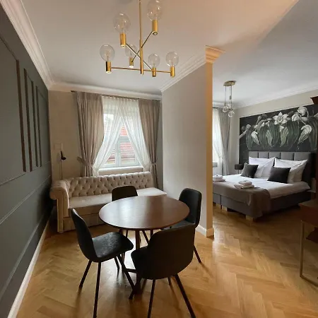 Mr 3 Aparthotel 3*
