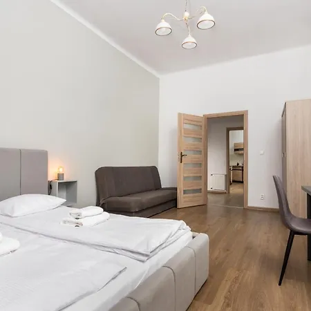 Apartment Kollataja - 2 Bedroom Old Town - By Upstairs Krakow