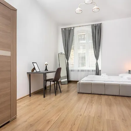 Kollataja - 2 Bedroom Old Town - By Upstairs Apartment Krakow