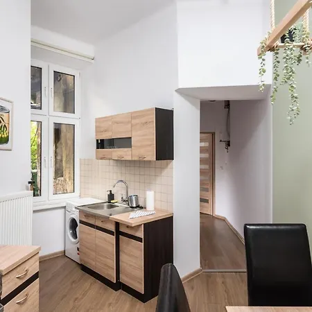 Kollataja - 2 Bedroom Old Town - By Upstairs Krakow