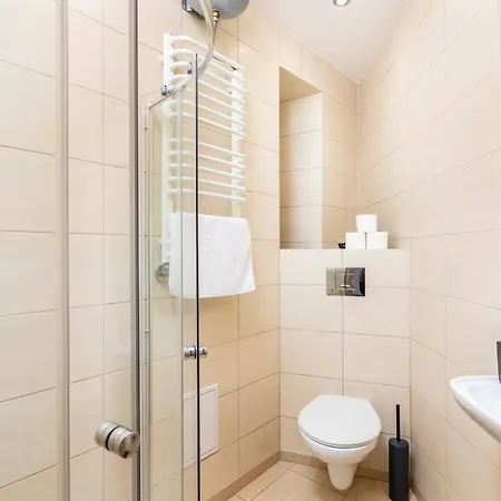 Apartment Kollataja - 2 Bedroom Old Town - By Upstairs *