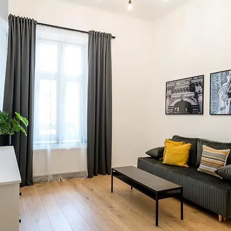 Native Paulinska 20 Deluxe * Cracovia