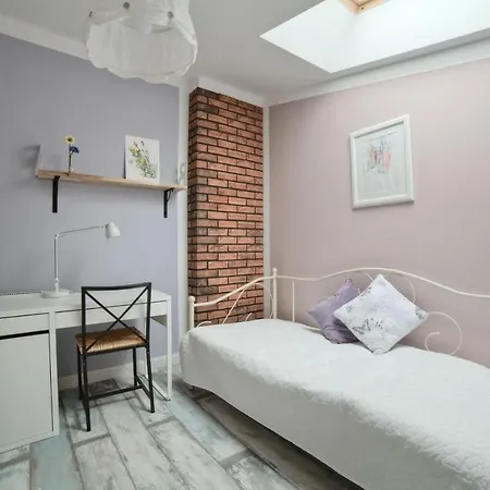 Apartment Golden Apartments/Boner5