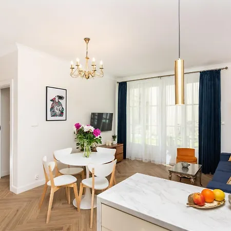 Apartment Atrium - Old Town Luxury - By Upstairs