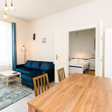 Mariacki Church 3-rooms P4you Pl