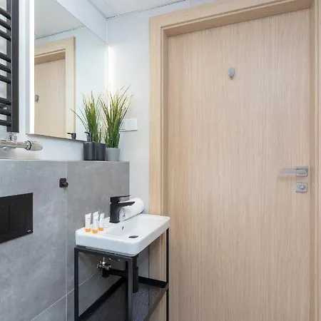Modern Srodmiescie By Renters