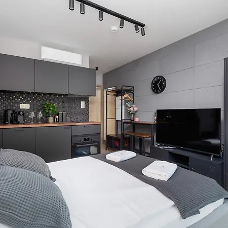 Modern Srodmiescie By Renters Apartment Krakow