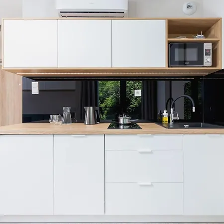 Modern Srodmiescie By Renters Apartment