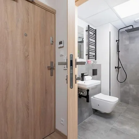 Modern Srodmiescie By Renters Apartment Krakow
