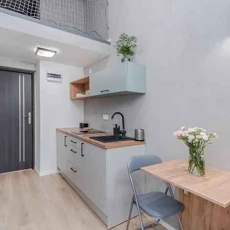 Parkside Fresh - Old Town - By Upstairs Apartment