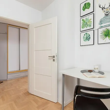 A'la Castle Wysockiej By Renters