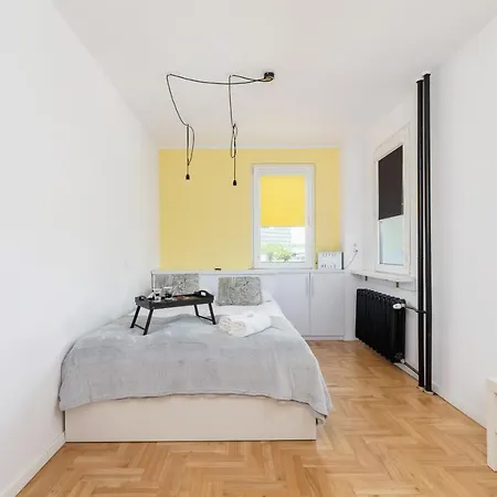 Apartment A'la Castle Wysockiej By Renters