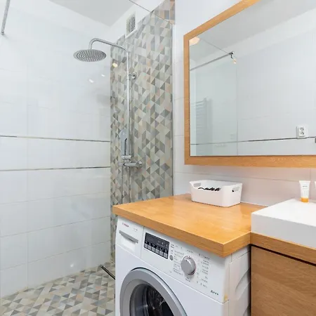 A'la Castle Wysockiej By Renters