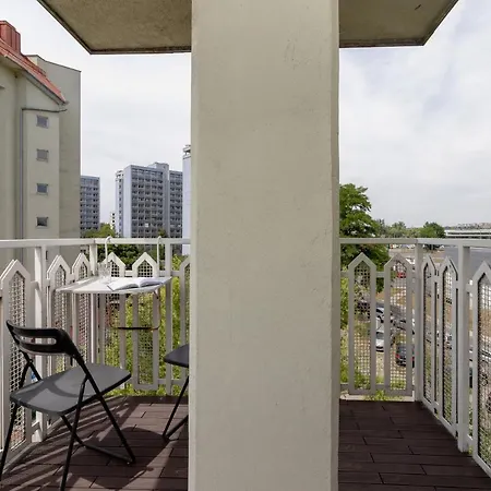 Apartment A'la Castle Wysockiej By Renters
