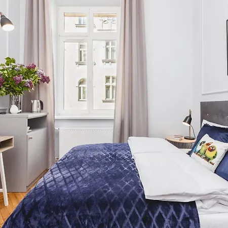 Traveler's Choice - Old Town - By Upstairs Apartment *