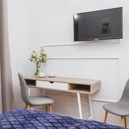 Apartment Traveler's Choice - Old Town - By Upstairs *