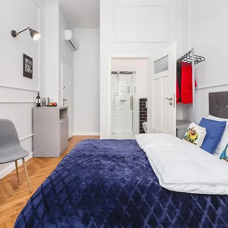 Traveler's Choice - Old Town - By Upstairs Apartment Krakow