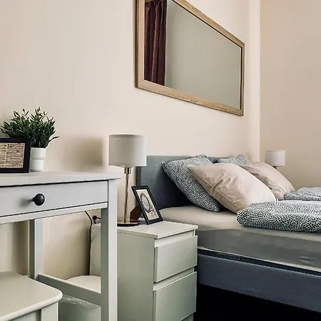 Apartment Charming Apartment, Wawel & Old Town Ii *