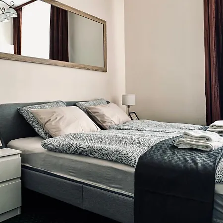 Charming Apartment, Wawel & Old Town Ii Apartment *
