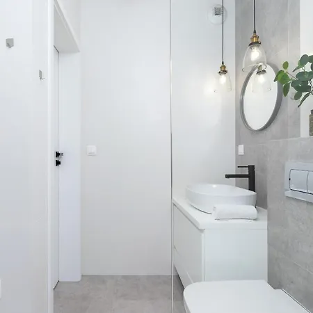 Ny Wroclawska 33 By Renters *