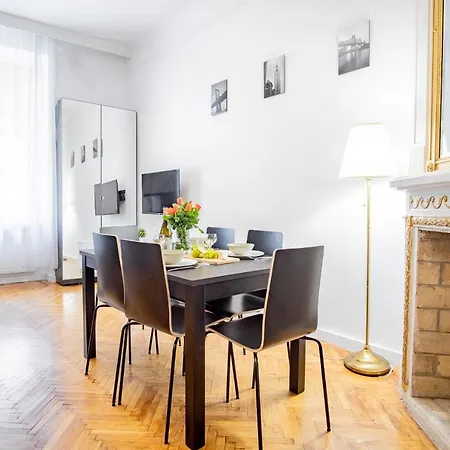 Apartament Floriańska 24 *