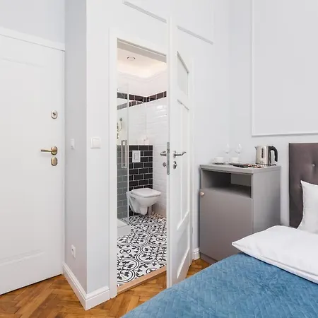 Traveler's Choice - Old Town - By Upstairs Apartment Krakow
