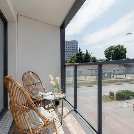With Balcony & Parking Mogilska By Renters Prestige * Krakow
