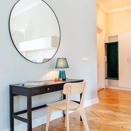 Kochanowskiego Family Apartment