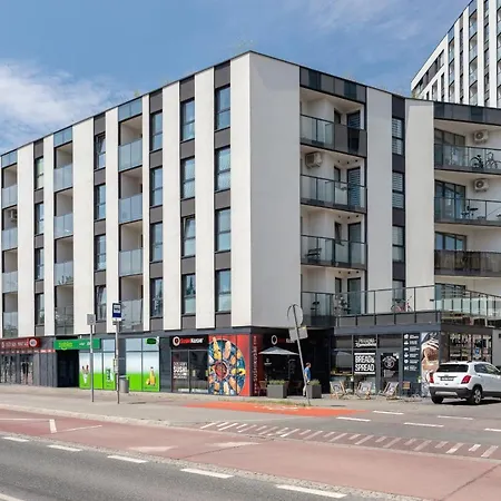 With Balcony & Parking Mogilska By Renters Prestige