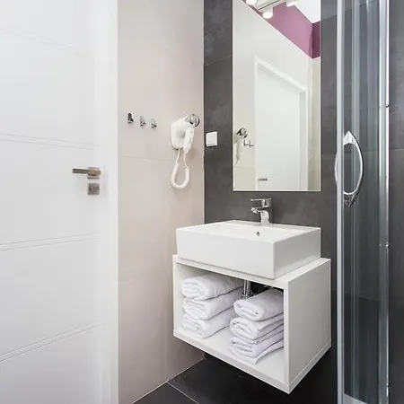 Krakow B&B Aparthotel 3*