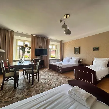 Pollera 3* Krakow